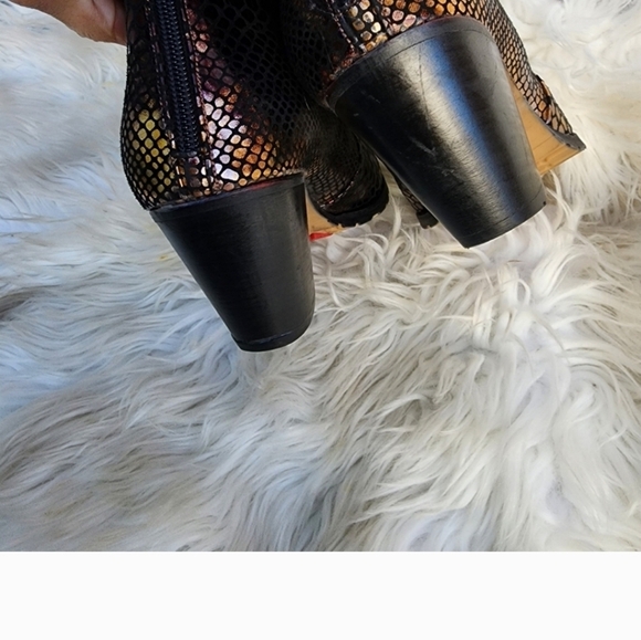 Artemis metallic leather reptile pattern ankle boots 41/10 - Picture 13 of 16